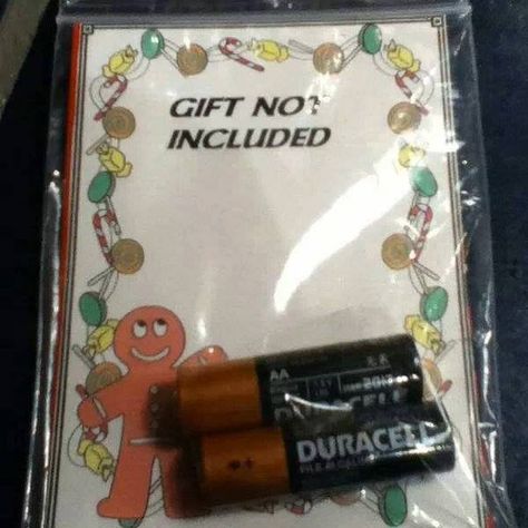 Someone received a witty Christmas gift from their Secret Santa that did not actually include a gift at all, just a couple of batteries. We’ve all been a victim to the dreaded “batterie… Gag Gifts Christmas, White Elephant Party, Cadeau Diy, Funny Christmas Gifts, Santa Gifts, Noel Christmas, White Elephant, Elephant Gifts, White Elephant Gifts