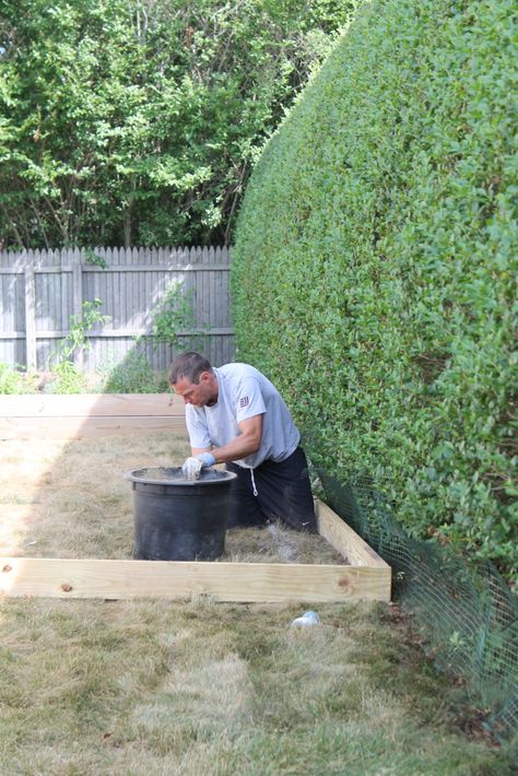 Diy Pea Gravel Patio, Gravel Patio Diy, Playground Landscaping, Pea Gravel Patio, Diy Patio Pavers, Cheap Patio Furniture, Concrete Patios, Gravel Patio, Patio Pergola