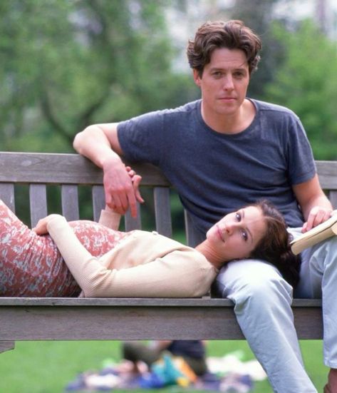 Notting Hill (1999) - Julia Roberts and Hugh Grant Notting Hill Movie, Best Romantic Comedies, Julie Delpy, Beau Film, Ingmar Bergman, Mickey Rourke, Meg Ryan, Romantic Films, Hugh Grant