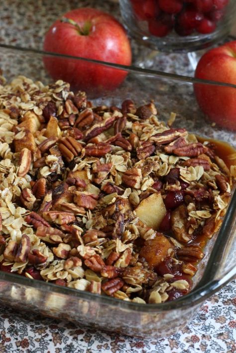 Apple Cranberry Pecan Crumble Cranberry Soda, Fall Favors, Cranberry Crumble, Pecan Crumble, Seasonal Desserts, Crumble Recipe, Delectable Desserts, Cranberry Recipes, Apple Cranberry