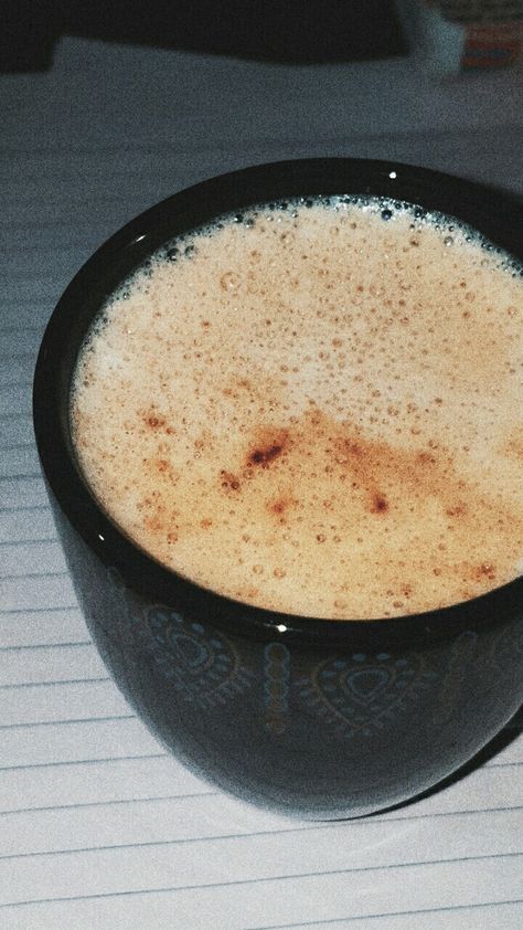 Late Night Coffee Snapchat Stories, Early Morning Coffee, Night Coffee, Easy Meals For College Students, Indian Street Food Recipes, Deli Food, Snap Food, Coffee Photography, Food Snapchat