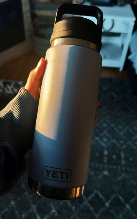 Yeti Water Bottle Aesthetic, Yeti Aesthetic, Yeti Water Bottle, Bottle Aesthetic, Cowboy Wall Art, Water Bottle Design, Purple Violet, Year 11, Bottle Design