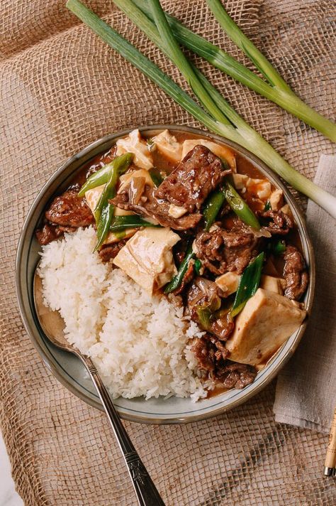 Tofu And Beef Recipes, Soft Tofu Recipes, Cantonese Restaurant, Soft Tofu, Woks Of Life, The Woks Of Life, Mapo Tofu, Lunch Table, Tofu Stir Fry