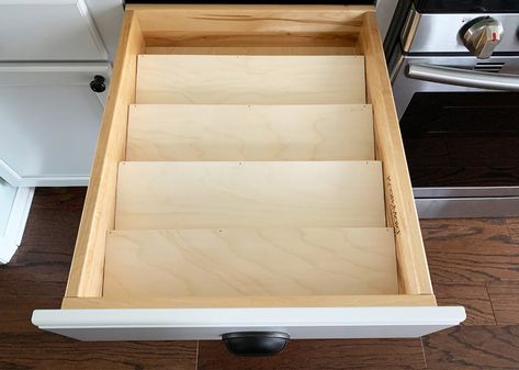 Quick and Easy DIY Spice Drawer Organizer | Sammy On State Diy Spice Drawer Organizer, Spice Organization Diy, Diy Spice Storage, Messy Drawer, Spice Drawer Organizer, Draw Organizer, Drawer Spice Rack, Diy Drawer Organizer, Diy Spice Rack