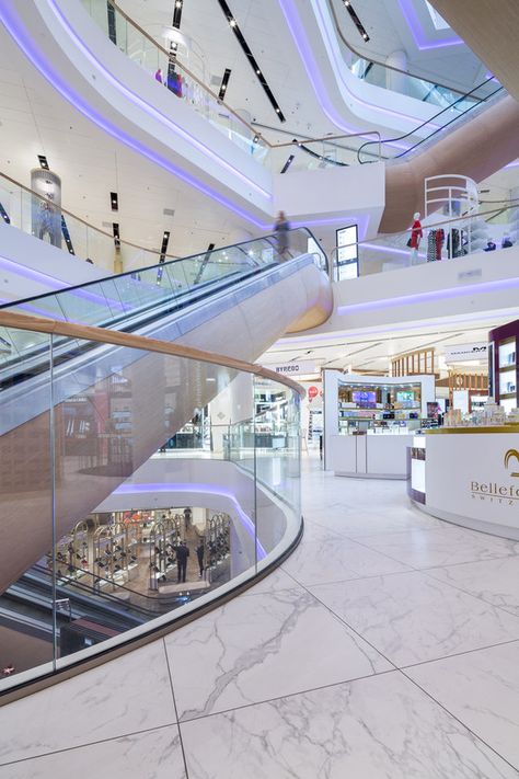 Centro Commerciale Tsum by Atlas Concorde | Manufacturer references Futuristic Shopping Mall, Shopping Mall Interior, Shopping Mall Design, Mall Facade, Atlas Concorde, Mall Design, Architecture Building Design, Shopping Malls, Shop Window Displays