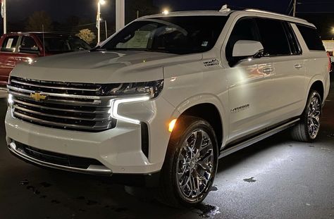 2023 Chevy Suburban High Country, 2023 Chevy Tahoe High Country, Suburban Car Aesthetic, Chevy Suburban Interior, Suburban 2022, Chevy Suv Tahoe, Suv Aesthetic, Lifted Suburban, Suburban Car