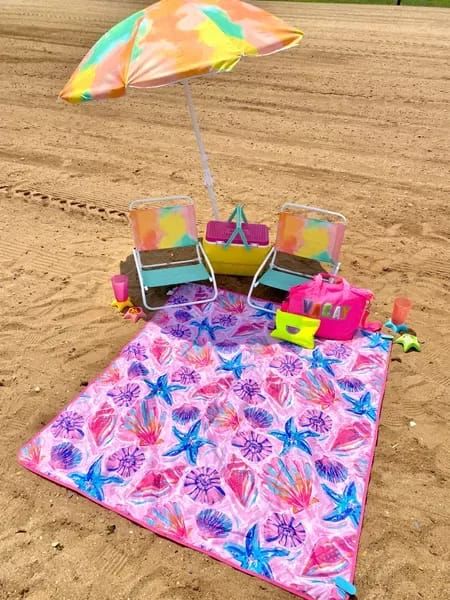 Beach day must haves for summer! All super affordable from target, Walmart, & amazon. Follow for more summer must-have products. Beach Must Haves, Beach Day Essentials, Beach Supplies, Beach Things, Ac Fan, Picnic Essentials, Large Beach Towels, Beach Gear