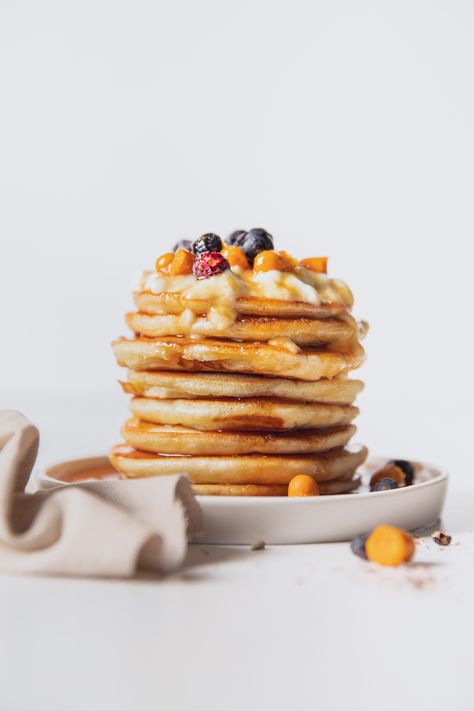 Nickey Bothma. Pancake stack. Yogurt, fresh fruit and golden syrup. Food photography. Food Styling. Breakfast photography ideas. Pancake photoshoot. Food Styling Breakfast, Pancake Images, Coconut Flour Baking, Pancake Shop, Sweet Laurel, Breakfast Photography, Photography Food Styling, Pancake Stack, Arrowroot Powder