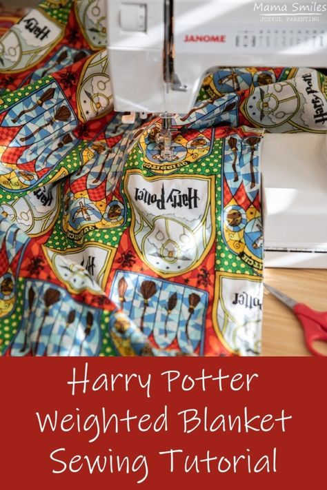 Sew a Harry Potter Weighted Blanket - Mama Smiles - Joyful Parenting Nerdy Sewing Projects, Harry Potter Sewing Projects, Harry Potter Sewing, Harry Potter Themed Gifts, Diy Blankets, Harry Potter Fabric, Fall Sewing, Sewing Projects Free, Weighted Blankets