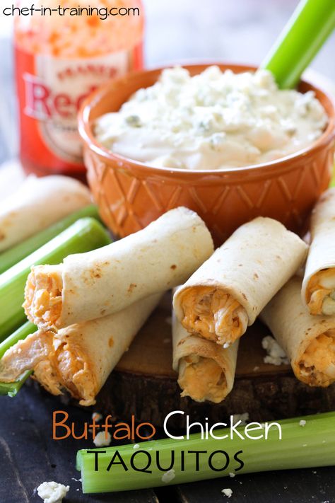 Buffalo Chicken Taquitos from chef-in-training.com ...This recipe is INSANELY delicious! A must try for sure! Buffalo Chicken Taquitos, Chicken Taquitos, After School Snack, School Snack, Think Food, Football Food, Ffa, Party Food Appetizers, Buffalo Chicken