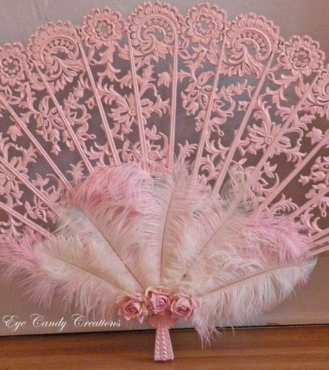 A Kindred Spirit — sweetruffles: (via SUCH PRETTY THINGS) Glitter Rosa, Antique Fans, Kindred Spirit, Feather Fan, Vintage Fans, Hand Held Fan, Tickled Pink, Chatelaine, Everything Pink