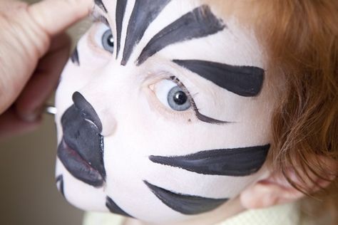 Thinking about doing face painting for my son's jungle themed first birthday.... Zebra Face Paint, Animal Face Paintings, Face Painting Ideas, Zebra Face, Zoo Birthday Party, Painting Face, Painting Kids, Zoo Birthday, Zoo Party