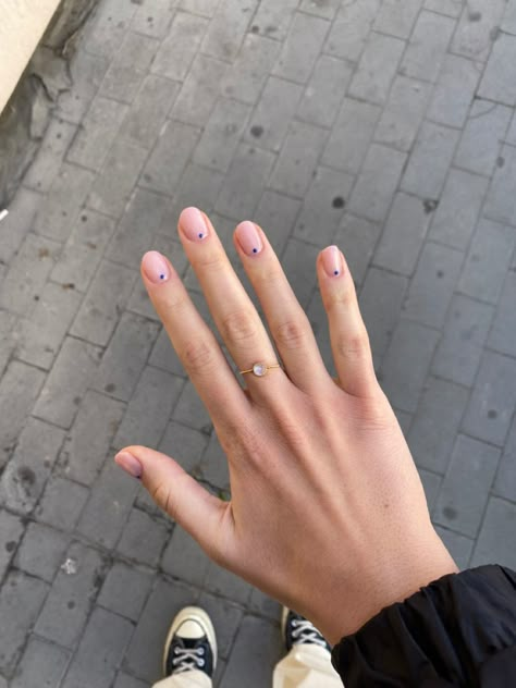 Short Nail Dot Designs, Natural Nails Manicure, Dot Nail Designs, Plain Nails, Coach Instagram, Spring Acrylic Nails, Hippie Nails, Subtle Nails, Minimal Nails