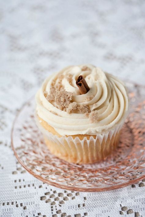 Chai Latte Cupcakes, Vanilla Chai Latte, Recipes Cupcakes, Winter Cupcakes, Vanilla Chai Tea, Kosher Food, Apple Cupcakes, Cupcakes Recipes, Vanilla Chai