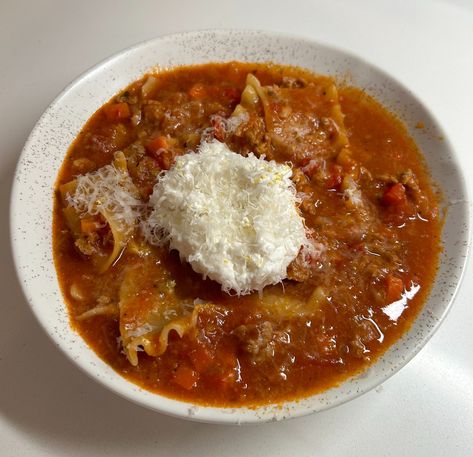 Lasagna Soup Ground Turkey Lasagna, Making Lasagna, Turkey Lasagna, How To Make Lasagna, One Pot Meal, Lasagna Soup, No Noodle Lasagna, Spaghetti Pasta, Cheese Pasta