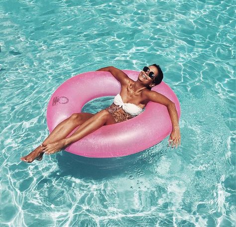 ♕ insta and pinterest @amymckeown5 Pool Floatie Drawing, Flamingo Float, Pretty Bikinis, Summer Escape, Eternal Summer, Collage Vintage, Summer Swim, My Fashion, Art Contest