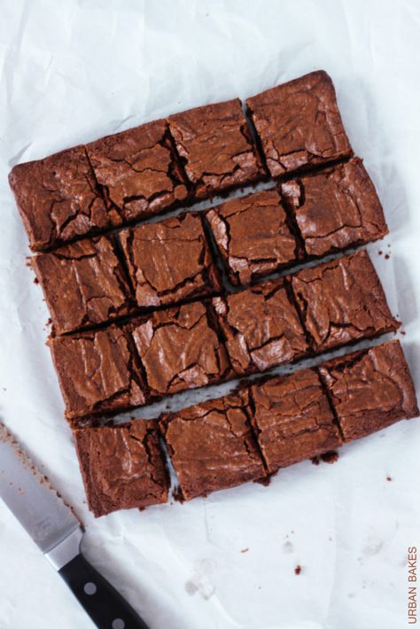 Classic Fudge, Classic Brownies, Cake Cravings, Easy Brownies, Classic Brownies Recipe, One Bowl Brownies, Chocolate Chip Cookie Cups, Trend Video, Beautiful Baking