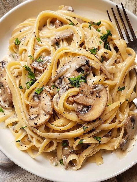 Vegan & Plant Based (Easy Recipes) | Creamy Vegan Mushroom Pasta | Facebook Vegan High Protein Pasta, High Protein Vegan Pasta Recipes, Vegetarian Pasta With Mushrooms, Mushroom Pasta Recipes Vegan, Creamy Mushroom Pasta Vegan, Vegan Mushroom Pasta, Vegan Plant Based, Good Recipe, Vegan Mushroom