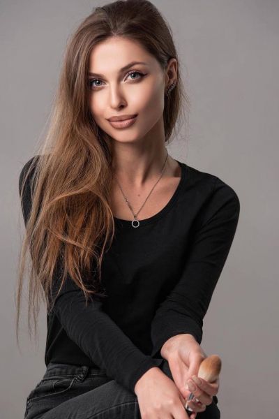 Yuliya 29 years old Ukraine Poltava, Russian bride profile, meetbrides.online Beach Pictures Poses, Pictures Poses, Portrait Photography Poses, 29 Years Old, Blouse Design, Picture Poses, Dating Site, Dating Sites, Online Dating