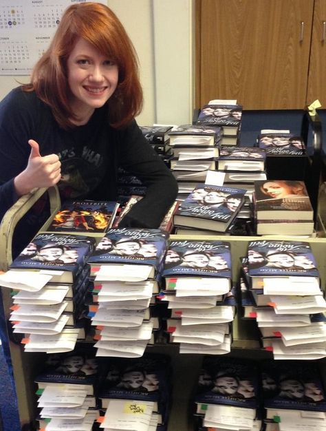 250 Indigo Spell pre-order copies signed by Richelle today! Richelle Mead, Vampire Academy, Mead, Vampire Diaries, Pre Order, Books