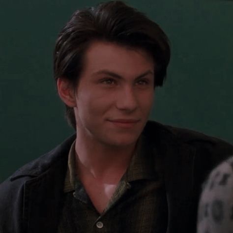 jason dean from heathers Christian Slater Heathers, Young Christian Slater, Jason Dean Heathers, Jd Heathers, Jd And Veronica, Jason Dean, Heathers Movie, Brian Kelly, Veronica Sawyer