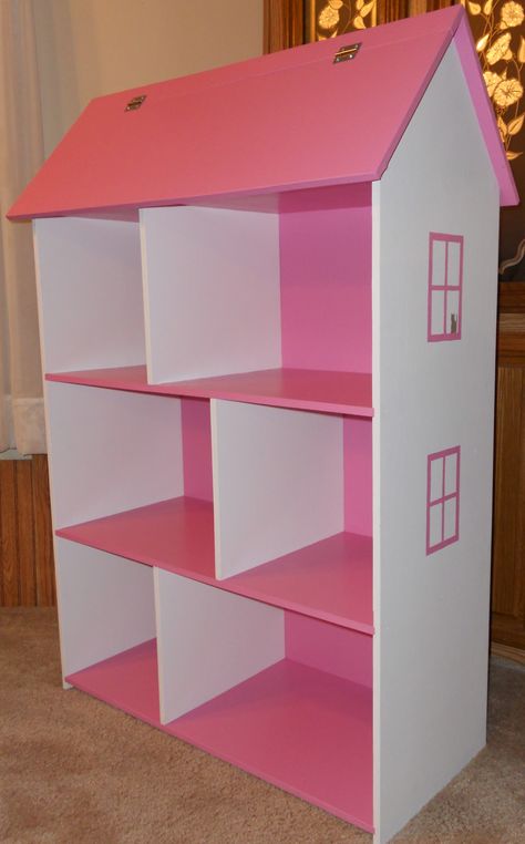 Build your own dollhouse... in our future for sure! Bookshelf Dollhouse, Dollhouse Bookshelf, Dollhouse Bookcase, Booth Diy, Diy Barbie House, Bookshelf Plans, Girls Dollhouse, Bookcase Diy, Dollhouse Diy