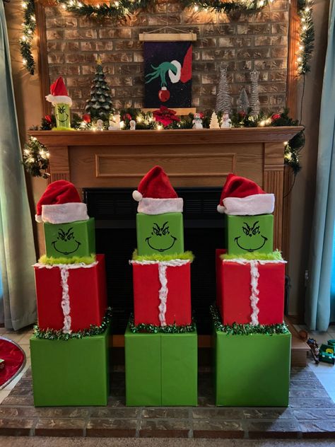 Grinch Boxes Stackable Diy, Christmas Gift Stack, Present Stack Decoration, Grinch Gift Tower, Grinch Presents Tower, Grinch Gift Wrapping Ideas, Stacked Christmas Presents, Ptsa Ideas, Kids Wrap