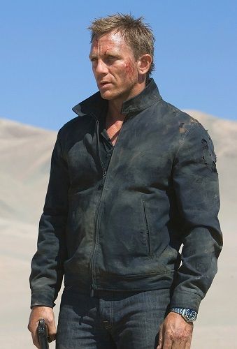 We're sharing our finds for the best affordable alternatives for the James Bond Harrington jacket from Quantum of Solace! Daniel Craig Bond, Harrington Jacket Men, James Bond Outfits, Bond Outfits, James Bond Watch, Quantum Of Solace, Black Leather Jacket Outfit, Leather Jacket Outfit Men, James Bond Style