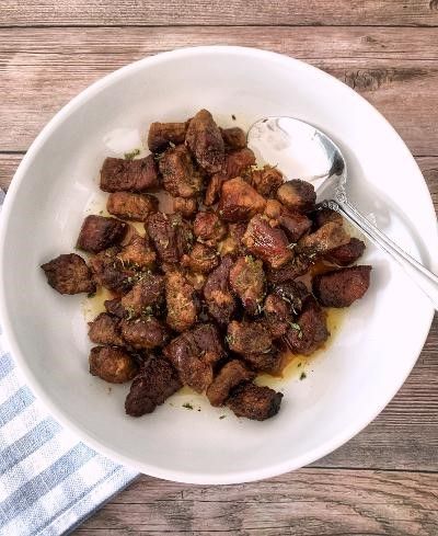 Crockpot Garlic Beef Tips, Crock Pot Steak Bites, Butter Beef, Crock Pot Beef Tips, Breakfast Casserole With Bread, Crockpot Steak, Garlic Beef, Slow Cooker Bbq Chicken, Waffle Maker Recipes