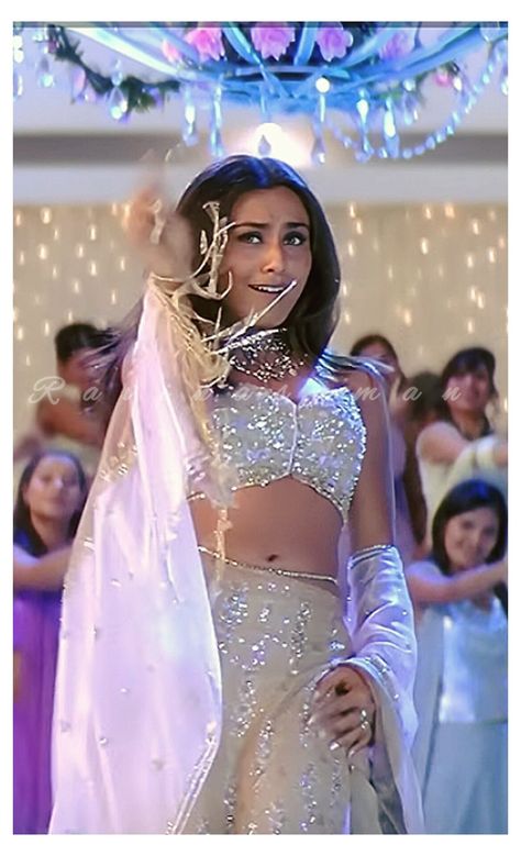 Rani Mukherjee Lehenga, Movie Fits, 90s Bollywood Fashion, Bollywood Designer Sarees, Rani Mukherjee, Bollywood Theme, Patiyala Suit, Rani Mukerji, Mango Chutney