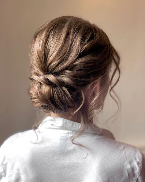 Textured Low Bun, Low Bun Wedding Hair, Bridesmaid Hair Inspo, Bridemaids Hairstyles, Low Chignon, Wedding Bun Hairstyles, Wedding Hair Up, Guest Hair, Bridesmaid Hair Makeup