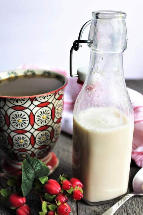 A glass bottle full of homemade vegan soy creamer next to a cup of coffee. Soy Milk Coffee Creamer, Soy Milk Creamer Recipe, Vegan Coffee Creamer, Diy Coffee Creamer, Homemade Soy Milk, Vegan Creamer, Vegan Info, Vegan Staples, Powder Coffee Creamer