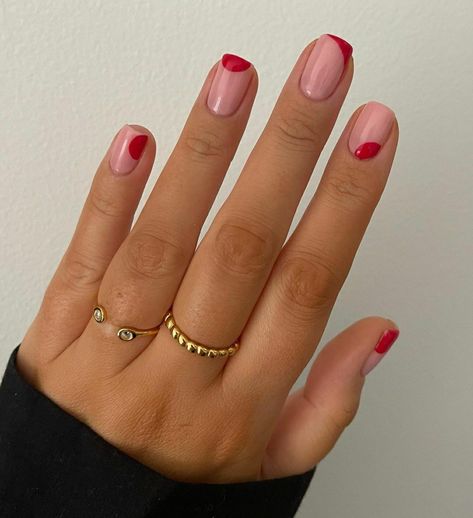 Neutral Nails With Red Accent, Circle Nail Designs, Nude And Red Nails, 23 Nails, Red Tip Nails, Nail Spot, Nail Colours, Manicure Ideas, Neutral Nails