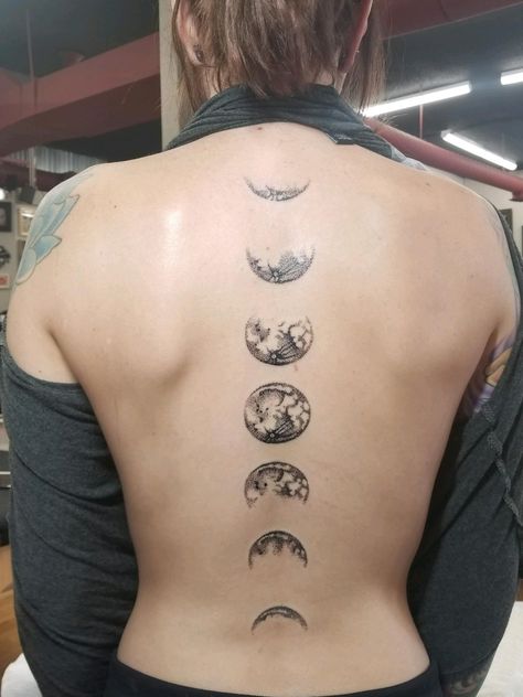 Half Moon Tattoo, Moon Phases Tattoo, Moon Tattoo Designs, Spine Tattoos For Women, Back Tattoo Women, Tattoo Feminina, Spine Tattoos, Best Tattoo Designs, Back Tattoos