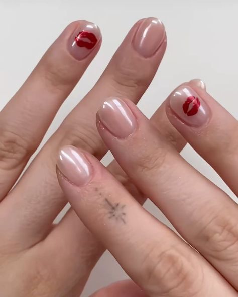 Keep it stylish with these simple winter nail ideas! Perfect for cozy vibes, featuring soft hues and elegant designs for a timeless seasonal manicure.#winterNails #simpleNailArt #cozyNails #minimalNailDesigns #winterManicure #chicWinterNails #nailInspo #cleanGirlAesthetic #frostedTips #nailGoals Short And Sweet Nails, Short N Sweet Tour Nails, Short And Sweet Nails Sabrina, Taylor Swift Short Nails, Sabrina Carpenter Nail Ideas, Nail Art On Natural Nails Short, Short N Sweet Nails Sabrina Carpenter, Very Short Red Nails, Sabrina Carpenter Nails Short N Sweet