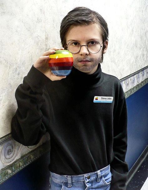 Steve Jobs Cosplay!!! Steve Jobs Costume, Best 80s Costumes, Crazy Halloween Costumes, 80s Halloween Costumes, Steve Jobs Apple, Baby Cosplay, Prince Costume, Costume Tutorial, Halloween Express