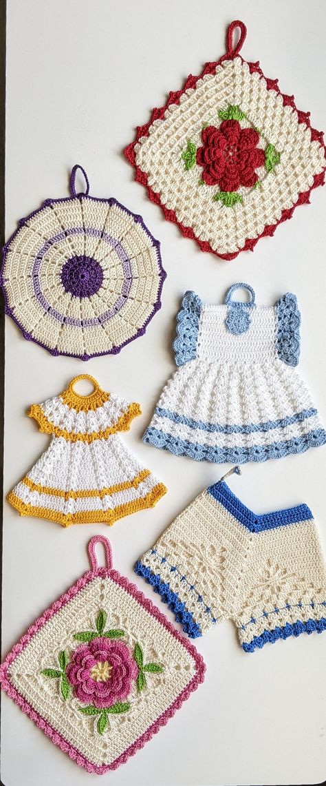 Vintage Potholders Free Pattern, Crocheting Potholders, Potholder Patterns Free, Vintage Potholders, Vintage Crochet Dresses, Crochet Potholder Patterns, Crochet Pot, Vintage Crochet Patterns, Potholder Patterns