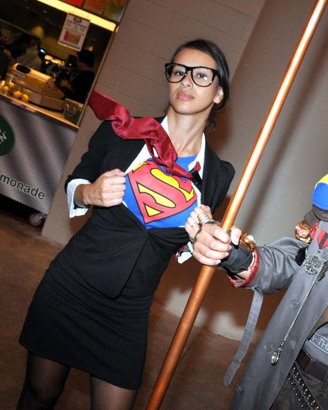 29 Male Characters Replaced By Women...I want to be them all Clark Kent Costume, Superwoman Costume, Superman Costumes, Supergirl Cosplay, Male Characters, Creative Costumes, Clark Kent, Super Hero Costumes, Diy Costumes