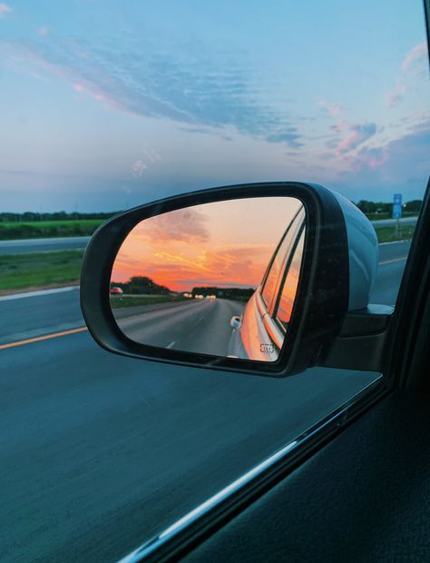 #sunset #drive #photography #aesthetic Playlist Vibes Aesthetic, I Drive, Carpool Aesthetic, Learn To Drive Aesthetic, Car Drive Aesthetic, Long Drive Aesthetic, Learning To Drive Aesthetic, Aesthetic Driving Pics, Car Drive