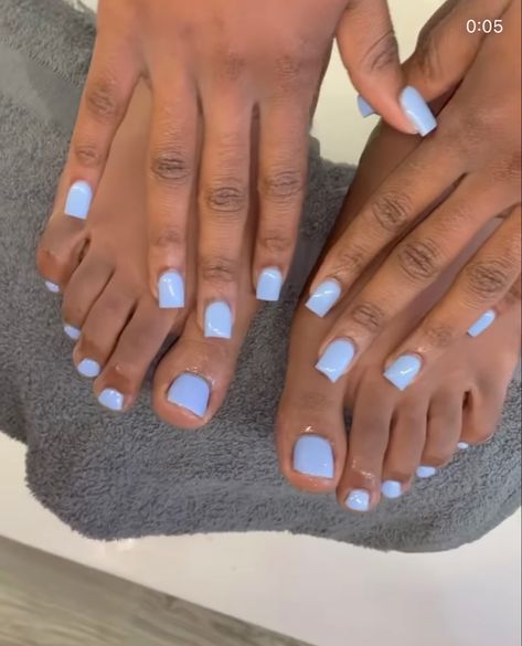 Matching Nail And Toe Sets Spring, Baby Blue Toe Nails Ideas, Light Blue Pedicure Ideas, Blue Summer Toe Nails, Blue Nails And Toes Matching, Baby Blue Nails Black Women, Sky Blue Toe Nails, Mail And Toe Matching Set, Spring Nails And Toes Matching