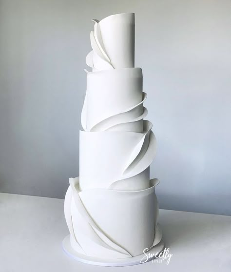 White Modern Wedding Cake, Contemporary Wedding Cake, White Modern Wedding, Dream Wedding Cake, Simple Wedding Cake, Modern Wedding Cake, White Wedding Cake, Future Wedding Plans, Wedding Cake Inspiration