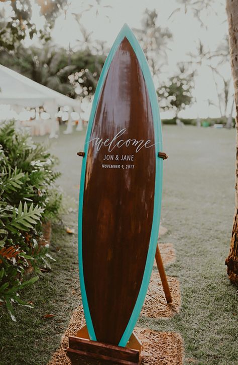 Wedding Beach Signs, Surfer Wedding Ideas, Surfboard Wedding Decor, Surf Themed Wedding, Surf Wedding Ideas, Beach Wedding Welcome Party, Beach Wedding Welcome Sign, Wedding Surfboard, Surfboard Wedding