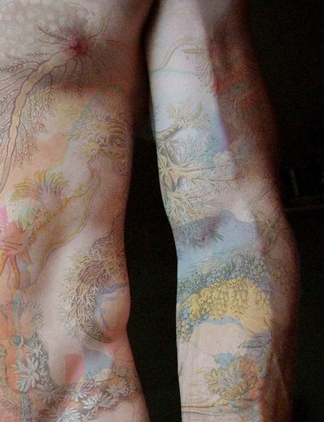 I haven't seen a watercolor tattoo quite like this. I love how light and pastel it is. Pastel Tattoo, Tattoo Magazine, Tattoo Collection, Geniale Tattoos, Tattoo Artwork, 1 Tattoo, Nature Tattoos, Body Modifications, Skin Art