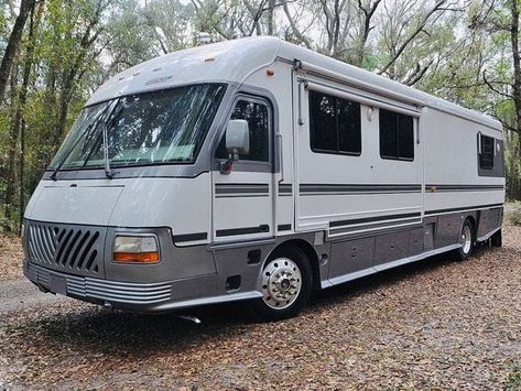 For Sale, 1994 Newmar London Aire Luxury Coach Price: $29,900 Used RV for Sale , found this used luxury coach class A motorhome made by Ne... Diesel Motorhomes For Sale, Used Rv For Sale, Motor Homes For Sale, Class A Motorhome, Onan Generator, Cummins Diesel Engines, Used Rvs For Sale, Propane Stove, White Washed Oak