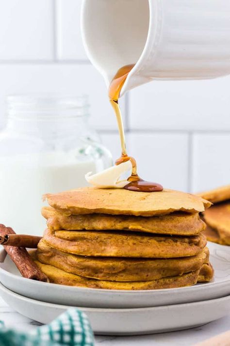 Made with warm, cozy spices and smooth, creamy pumpkin puree are the stars of these delectably fluffy pumpkin pancakes. Mix these fall-favorite ingredients with some pantry staples and in no time, you’ll be enjoying these sweet, aromatic, and comforting pancakes that are simply perfect for a crisp fall morning! American Pancakes Recipe, Sweet Potato Pancakes Recipe, Potato Pancakes Recipe, Fluffy Pumpkin Pancakes, Vegan Banana Pancakes, Maple Sweet Potatoes, American Pancakes, Sweet Potato Pancakes, Potato Puree