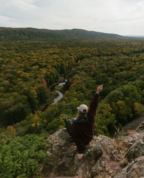 Another Michigan bucket list location checked off!!!🍂✨🏔️ If you need somewhere new to visit in Michigan, I highly recommend checking out the Porcupine Mountains!! Truly insane views & the fall colors are starting to change, so it makes it even more beautiful!! We detoured our road trip home just so we could go to the Lake of the Clouds overlook & it did notttt disappoint! Already counting down the days until I can go back with more time to explore the rest of the park!! . . . . Keywords: ... Porcupine Mountains Michigan, Michigan Bucket List, Fall In Michigan, Porcupine Mountains, 2025 Vision, The Clouds, More Beautiful, The Park, Fall Colors