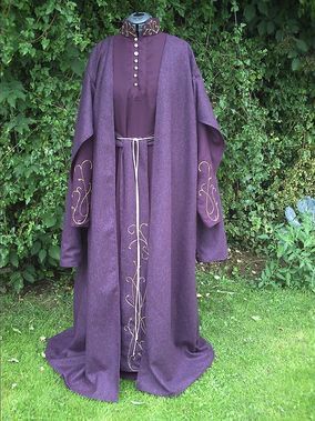 Urizen Costume Wizard Robes Aesthetic, Elven Robes, Elf Clothing, Elven Clothing, Wizard Robes, Gaun Abad Pertengahan, Elven Dress, Wizard Costume, Costume Armour