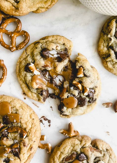 Easy Pretzel Caramel Cookies : Vintage Confections Oreo Pound Cake, Caramel Pretzel Cookies, Pretzel Caramel, Homemade Caramel Candy, Pretzel Cookies, Caramel Chocolate Chip Cookies, Caramel Pretzels, Pretzel Twists, Mini Pretzels