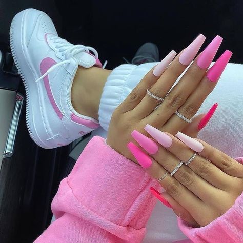 Barbie Pink Nails With Design, Barbie Nails, Pink Ombre Nails, Nail Swag, Pink Acrylic Nails, Dream Nails, Pretty Acrylic Nails, Dope Nails, Long Acrylic Nails