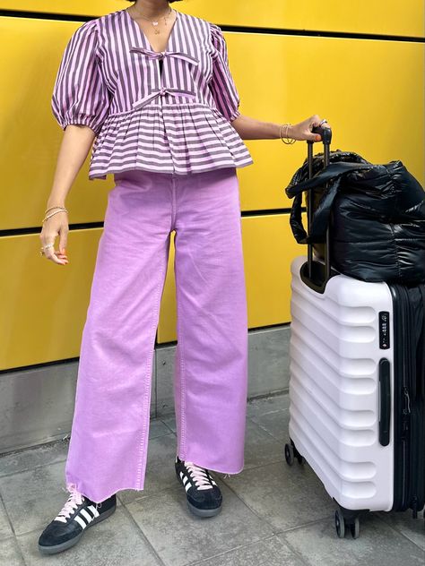 Travel outfit. Comfy dopamine dressing. Adidas samba streetstyle london. Antler suitcase. Colourful Wide Leg Pants Outfit, Winter Dopamine Dressing, Colorful Sambas Outfit, Summer Dopamine Dressing, Dopamine Dressing Summer, Red And Purple Outfit, Dopamine Dressing Outfit, Colorful Couture, Fashion Doodles